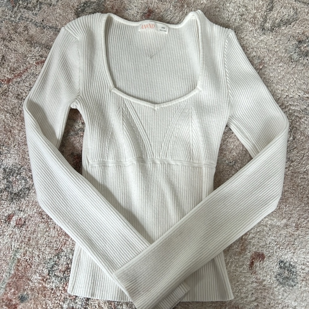 NWOT Fitted Cropped Sweater